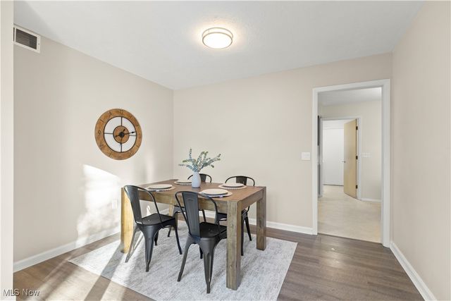 19341 Idlewood Trail, Strongsville, OH 44149