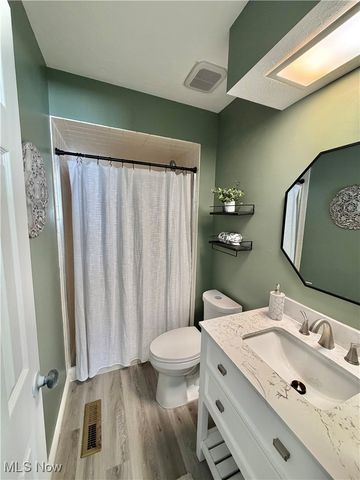 19341 Idlewood Trail, Strongsville, OH 44149