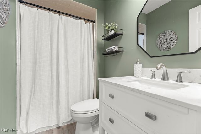 19341 Idlewood Trail, Strongsville, OH 44149