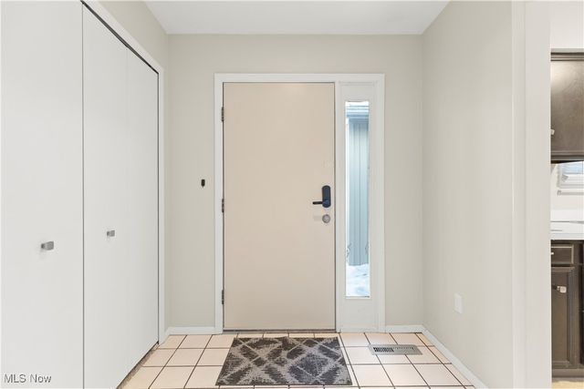 19341 Idlewood Trail, Strongsville, OH 44149