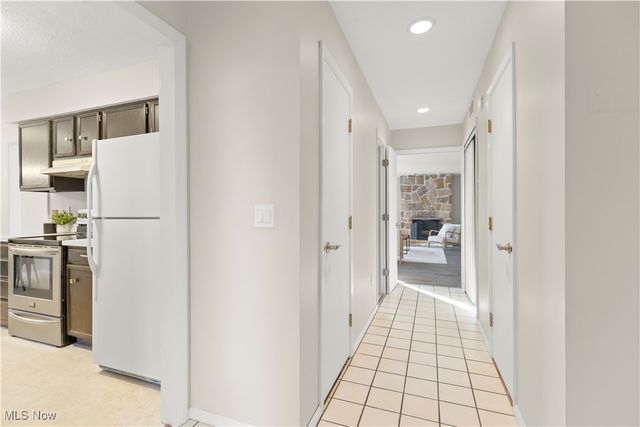 19341 Idlewood Trail, Strongsville, OH 44149