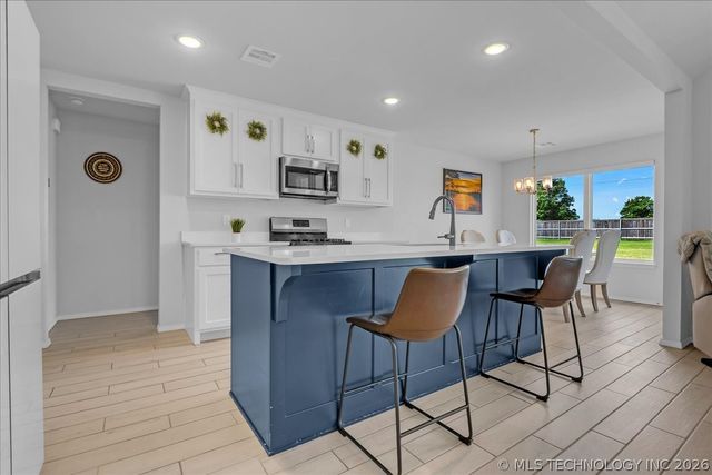 15502 S 34th East Avenue, Bixby, OK 74008