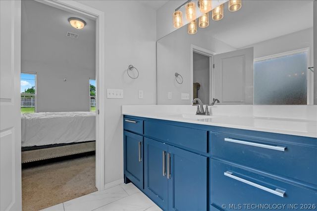 15502 S 34th East Avenue, Bixby, OK 74008