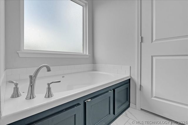 15502 S 34th East Avenue, Bixby, OK 74008