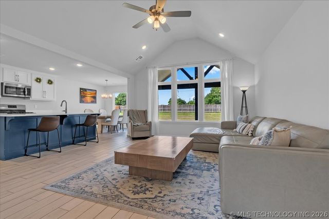 15502 S 34th East Avenue, Bixby, OK 74008