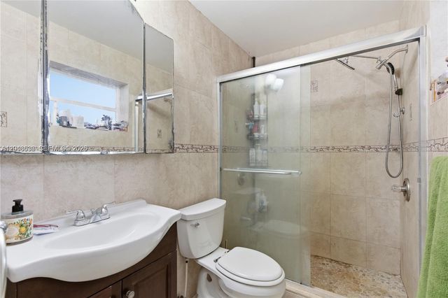 15490 SW 209th Ave, Miami, FL 33187