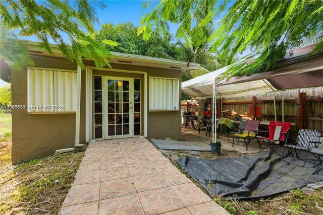 15490 SW 209th Ave, Miami, FL 33187