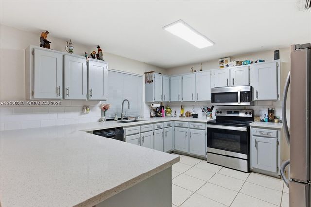 15490 SW 209th Ave, Miami, FL 33187