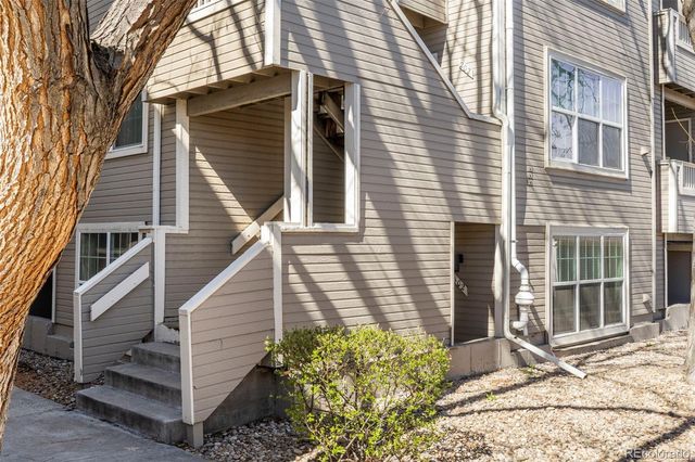 5702 W Asbury Place 102, Lakewood, CO 80227