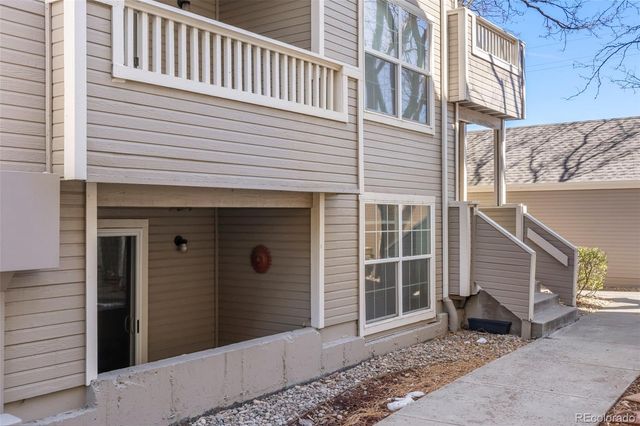 5702 W Asbury Place 102, Lakewood, CO 80227