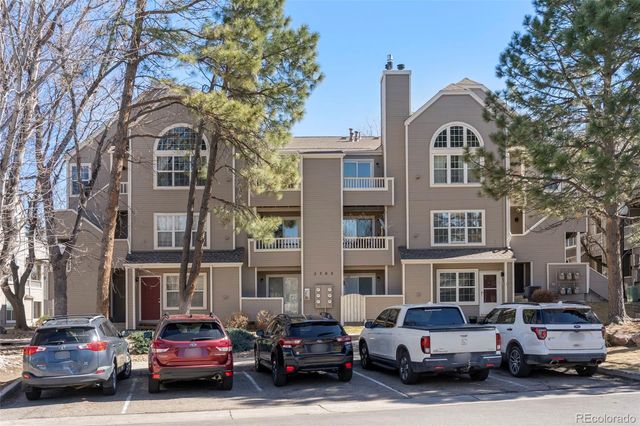 5702 W Asbury Place 102, Lakewood, CO 80227