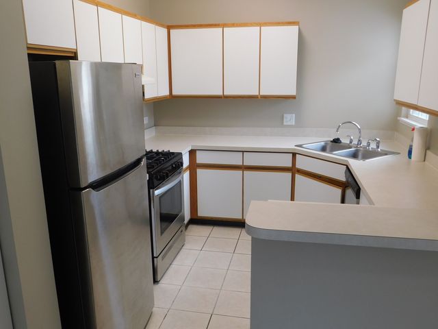 1060 Stillwater Road 0, Elgin, IL 60120