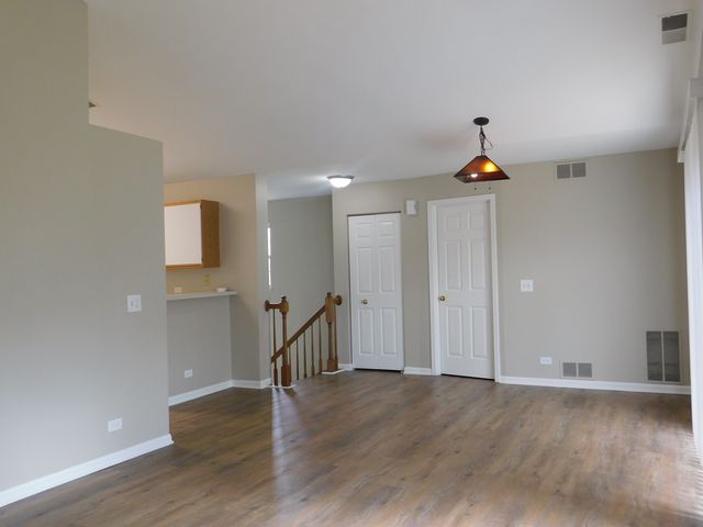 1060 Stillwater Road 0, Elgin, IL 60120