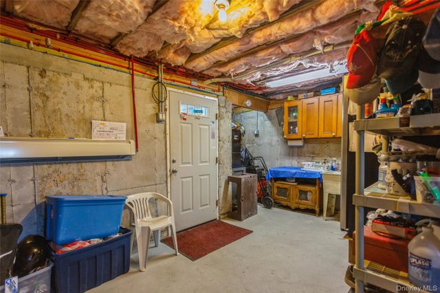 73 Parma Road, Island Park, NY 11558