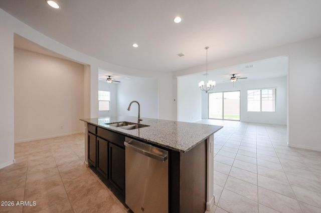 7616 W BRONCO Trail, Peoria, AZ 85383