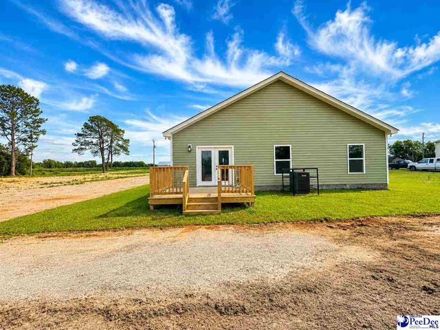 1814 COOTERS CROSSING RD, Timmonsville, SC 29161