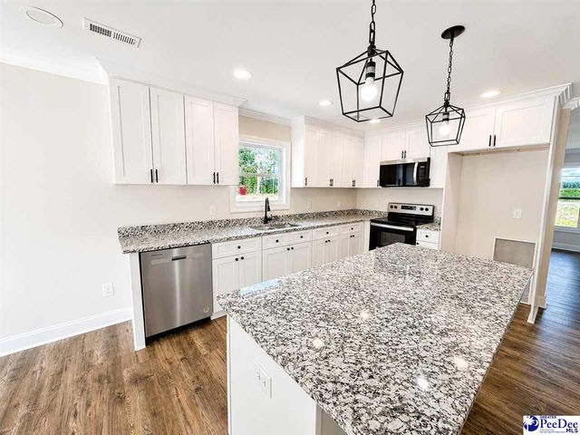 1814 COOTERS CROSSING RD, Timmonsville, SC 29161