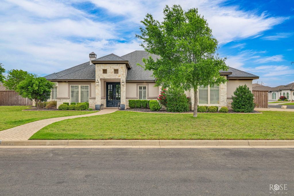 Image 1 of property listing at 4750 Shadow Creek Drive, San Angelo, TX 76904