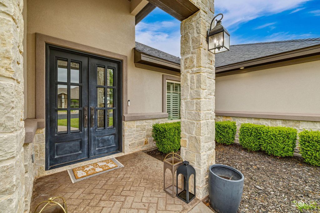 Image 9 of property listing at 4750 Shadow Creek Drive, San Angelo, TX 76904