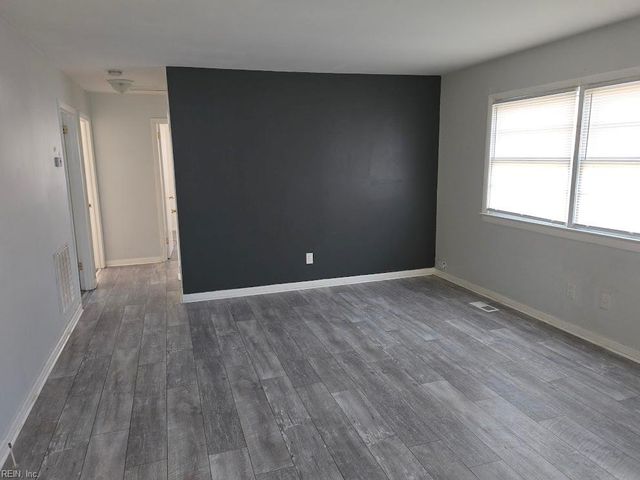 1108 80th ST, Newport News, VA 23605