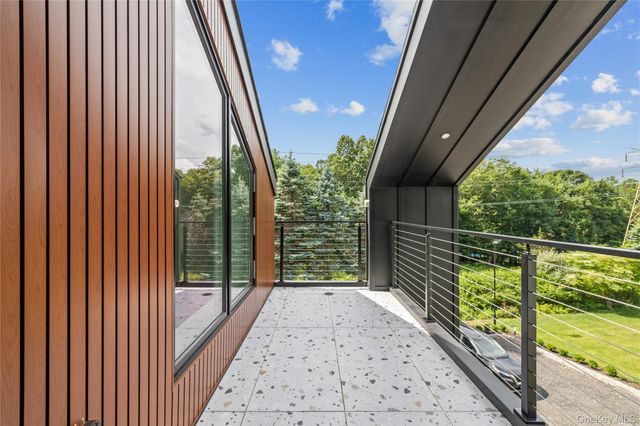 408 Buena Vista Road, New City, NY 10956
