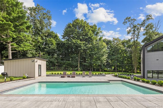 408 Buena Vista Road, New City, NY 10956