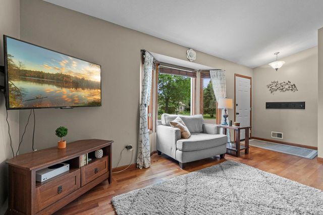 1555 Lamotte Circle, Centerville, MN 55038