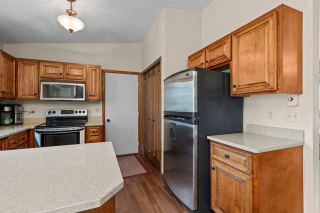 1555 Lamotte Circle, Centerville, MN 55038