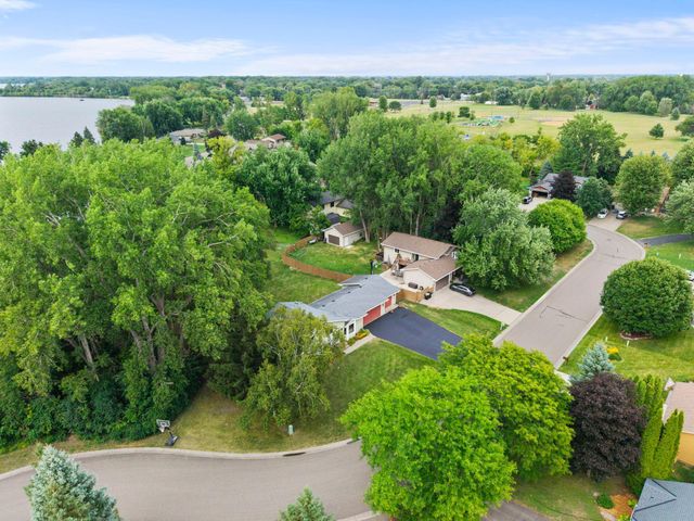 1555 Lamotte Circle, Centerville, MN 55038