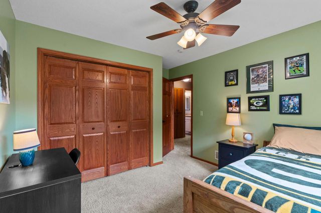 1555 Lamotte Circle, Centerville, MN 55038