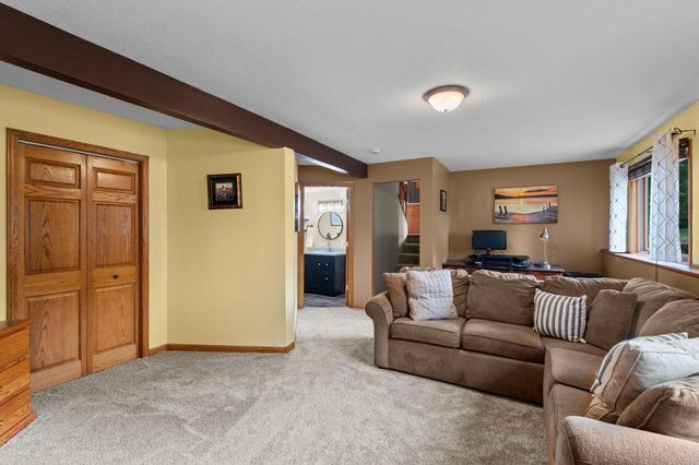 1555 Lamotte Circle, Centerville, MN 55038