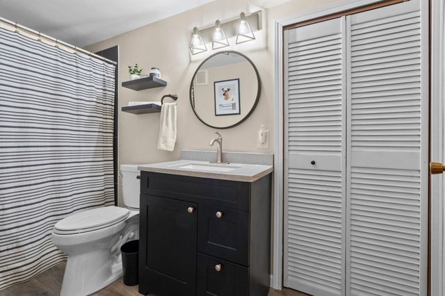 1555 Lamotte Circle, Centerville, MN 55038