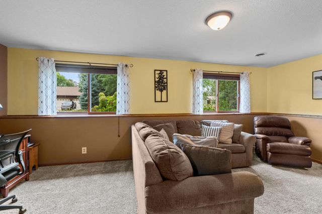 1555 Lamotte Circle, Centerville, MN 55038