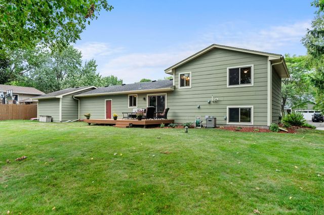 1555 Lamotte Circle, Centerville, MN 55038