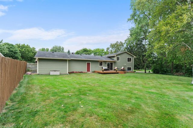 1555 Lamotte Circle, Centerville, MN 55038