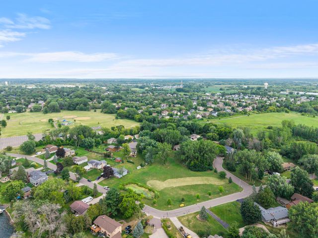 1555 Lamotte Circle, Centerville, MN 55038