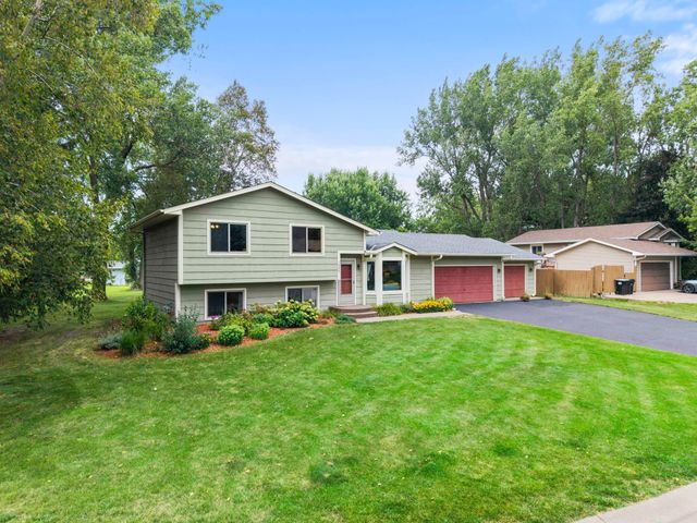 1555 Lamotte Circle, Centerville, MN 55038