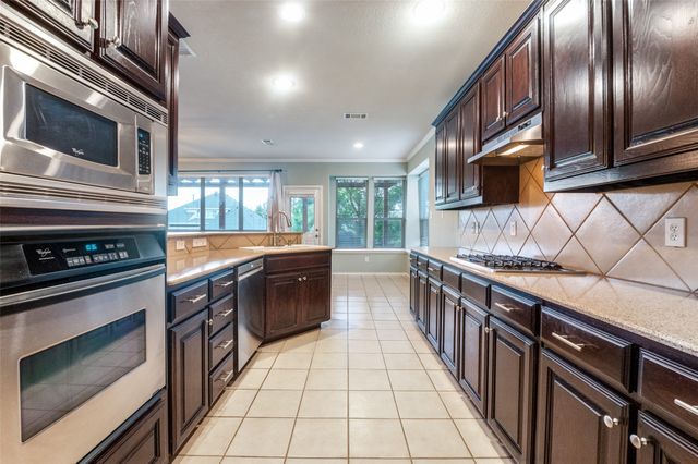 10400 Vintage Drive, Fort Worth, TX 76244