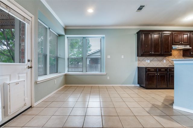 10400 Vintage Drive, Fort Worth, TX 76244