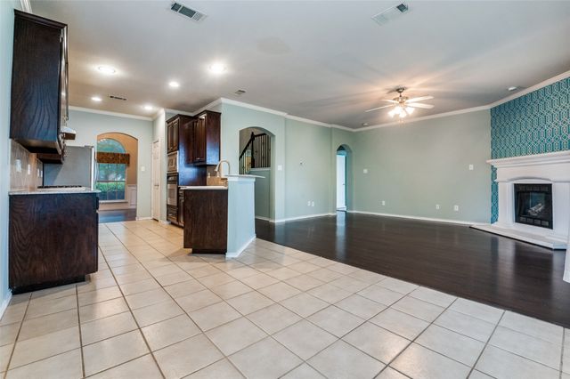 10400 Vintage Drive, Fort Worth, TX 76244