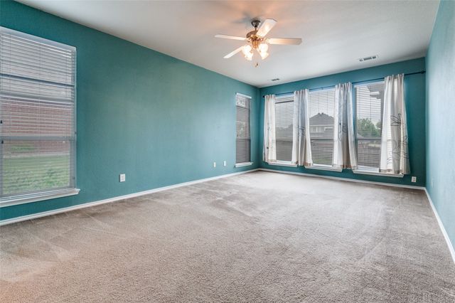 10400 Vintage Drive, Fort Worth, TX 76244