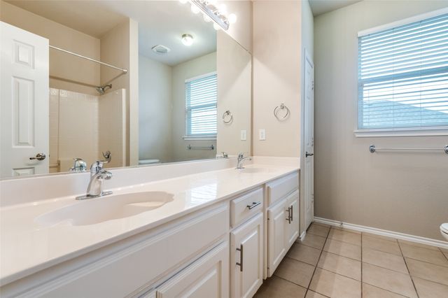 10400 Vintage Drive, Fort Worth, TX 76244