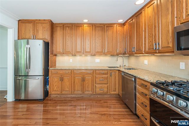 23 Pepperidge Road, Morris Township, NJ 07960