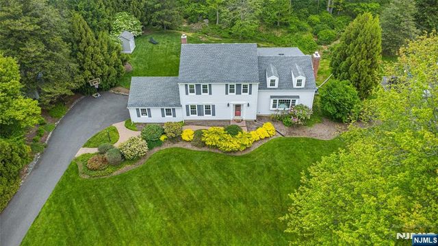 23 Pepperidge Road, Morris Township, NJ 07960