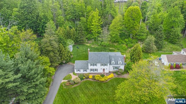 23 Pepperidge Road, Morris Township, NJ 07960