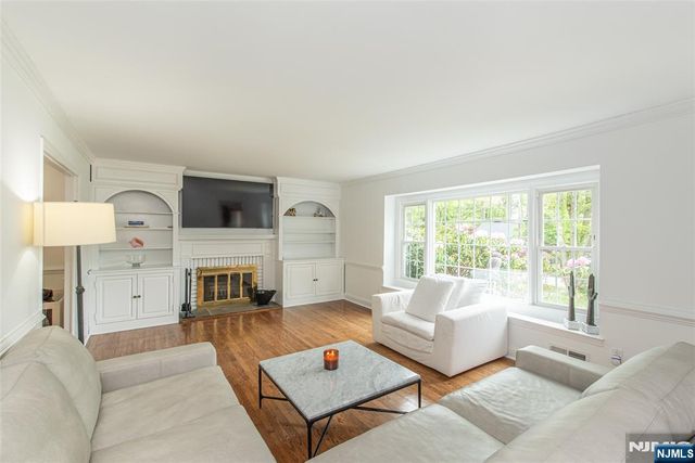 23 Pepperidge Road, Morris Township, NJ 07960