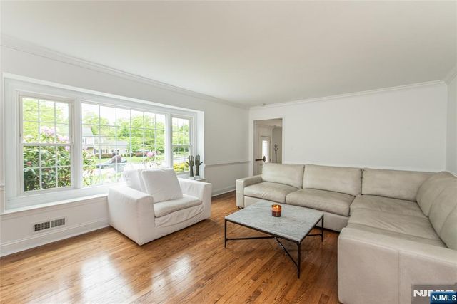 23 Pepperidge Road, Morris Township, NJ 07960