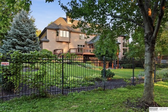 754 N 164th Street, Omaha, NE 68118