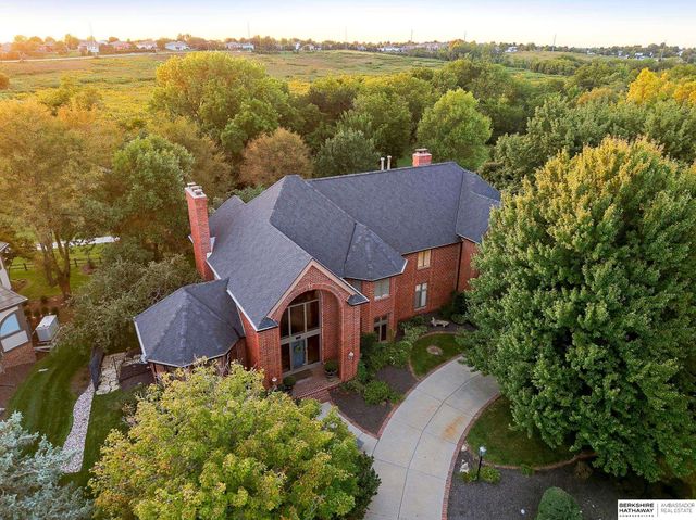 754 N 164th Street, Omaha, NE 68118