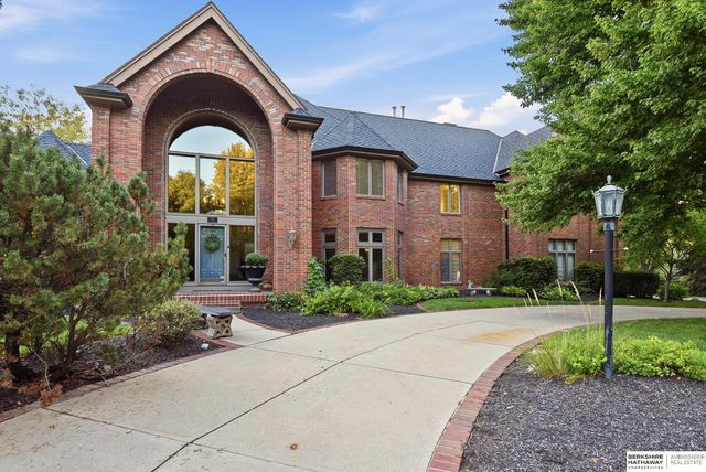 754 N 164th Street, Omaha, NE 68118